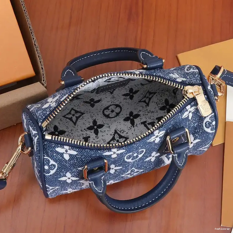 Fashionrepsfam ru Bag LV 2204YA0056 1015